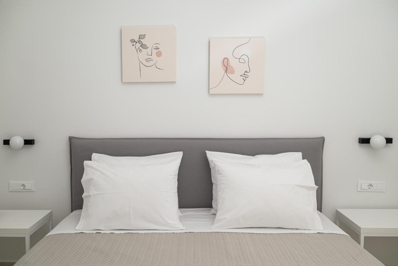 The H Experience - Eclectic Spacious Apartment Near Venetian Castle - 2 Ираклион Экстерьер фото